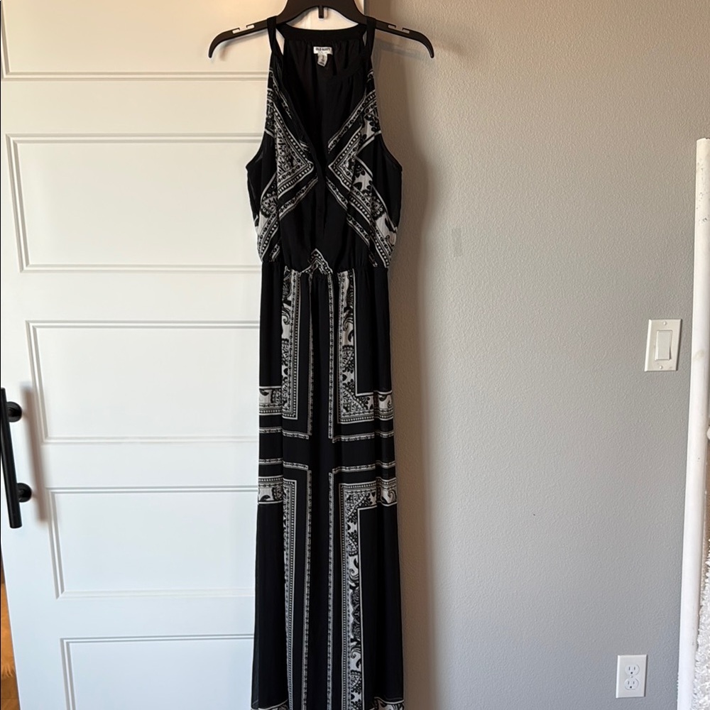 Old Navy Black and White Maxi Dress Boho